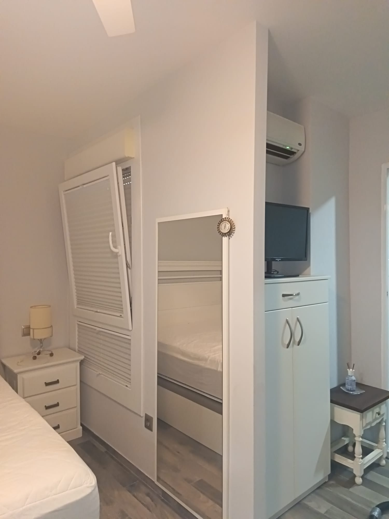 WhatsApp Image 2025-11-28 at 12.59.36